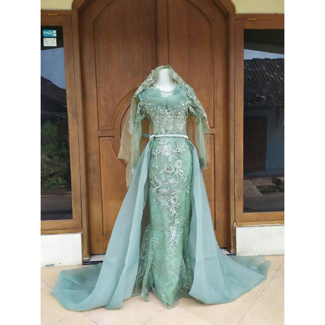 Gaun mermaid ekor hijau wardah