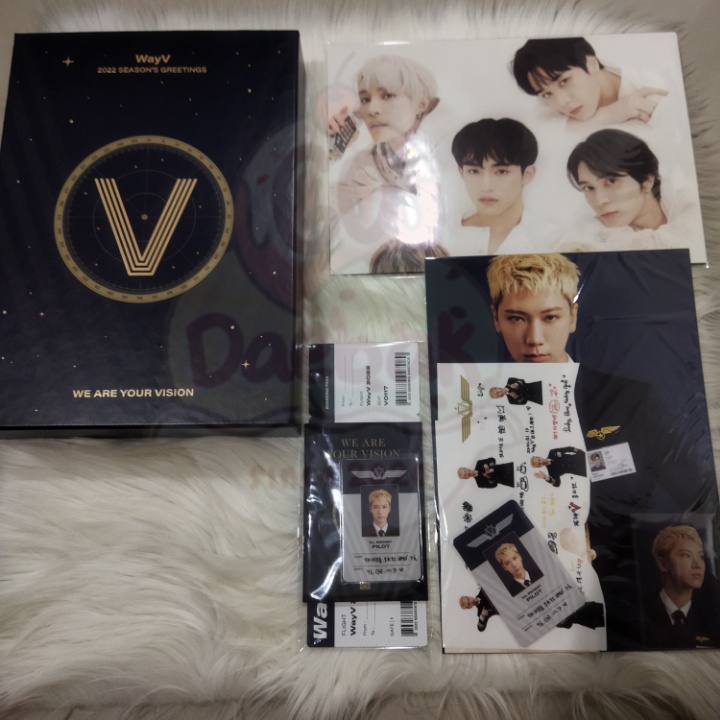 SHARING SG22 TEN SET / PASSPORT BOARDING PASS / BOX & FOLDED POSTER CALENDER WAYV / KUN TEN WINWIN X