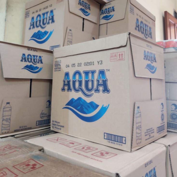 

Aqua botol 1,5L 1500ml 1,5 L Liter 12pcs air mineral botol 1500ml 12 pcs 1 dus