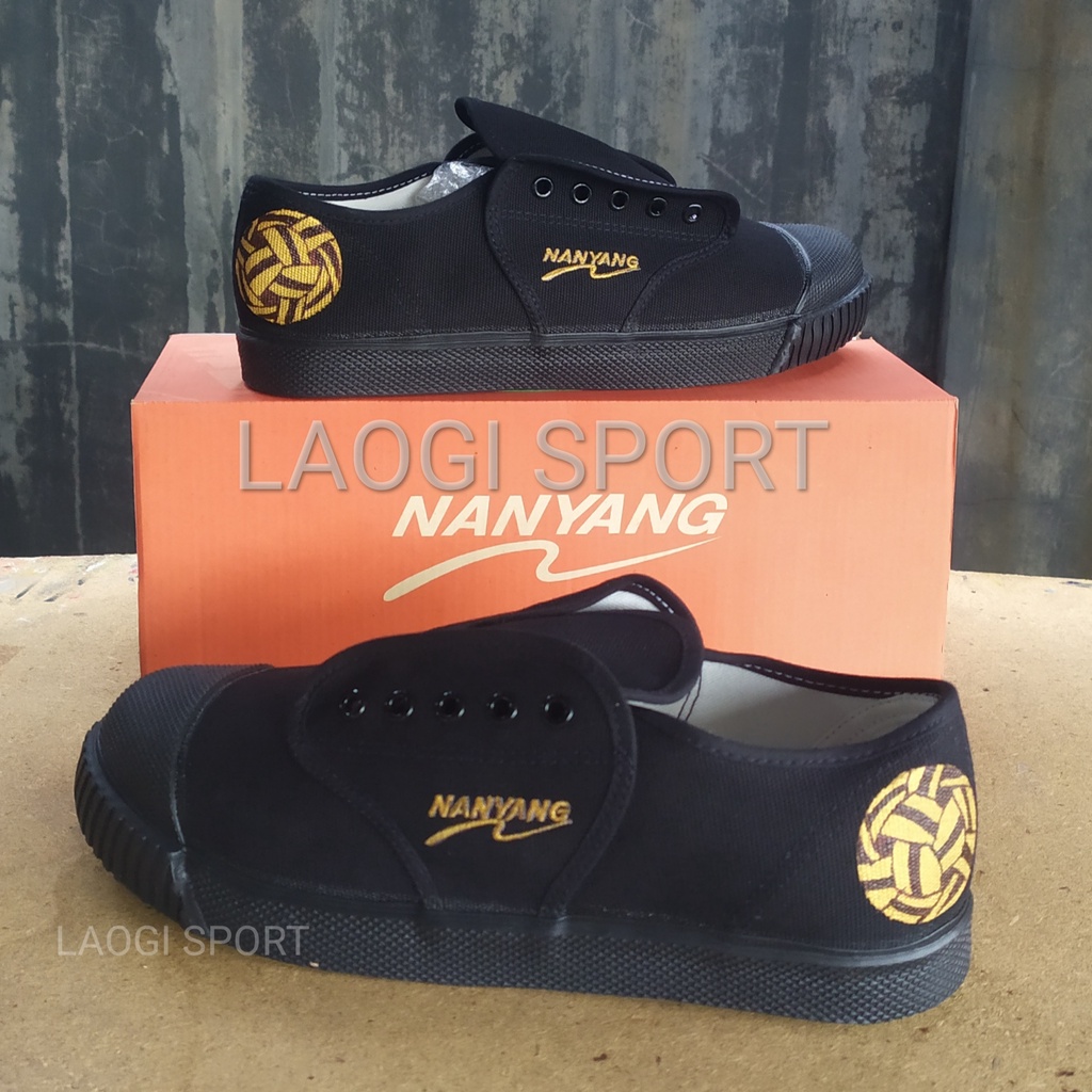 Nanyang sepatu motif bola takraw