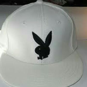 promo  topi snapback playboy  .