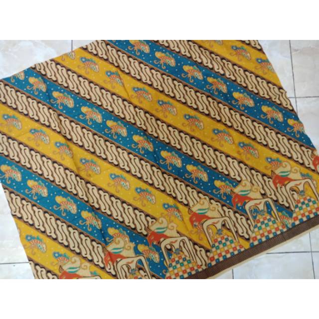 Kain Batik Solo Parang Wayang Kuning