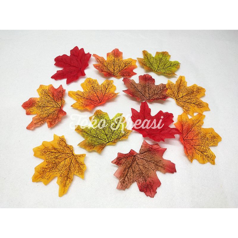 Daun palsu silk maple leaves