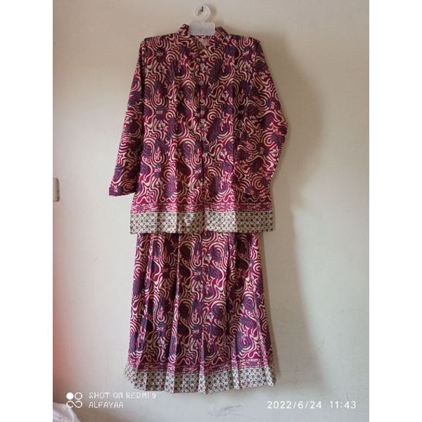 Setelan batik / baju nenek