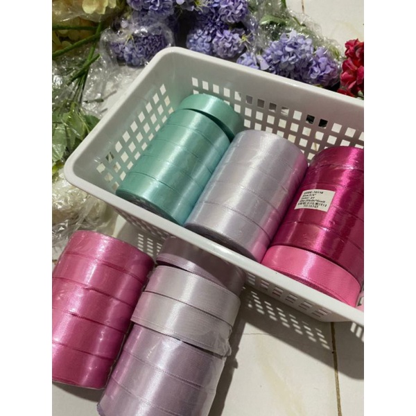 

Pita satin pita buket pita hampers meteran