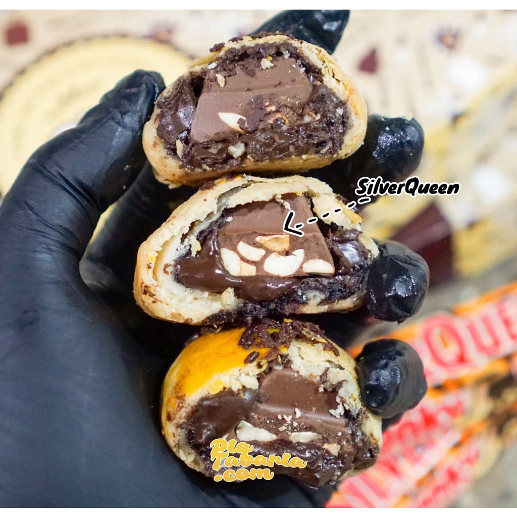 Pia Tabaria Mini Oleh Oleh Asli Makassar (1 Box isi 8) / Pia Coklat Meleleh / Kue Pia Crispy / Kue P