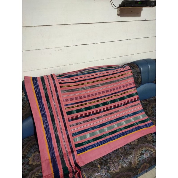 harungguan muara, tenun pewarna alam