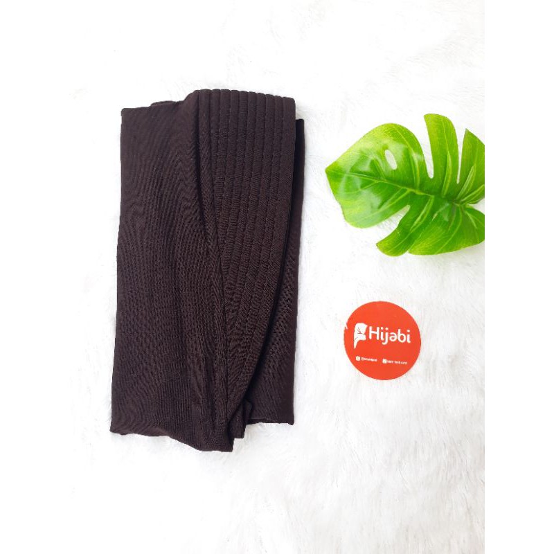 HIJAB SPORT PET KECIL ANTEM JERSEY-Coklat tua