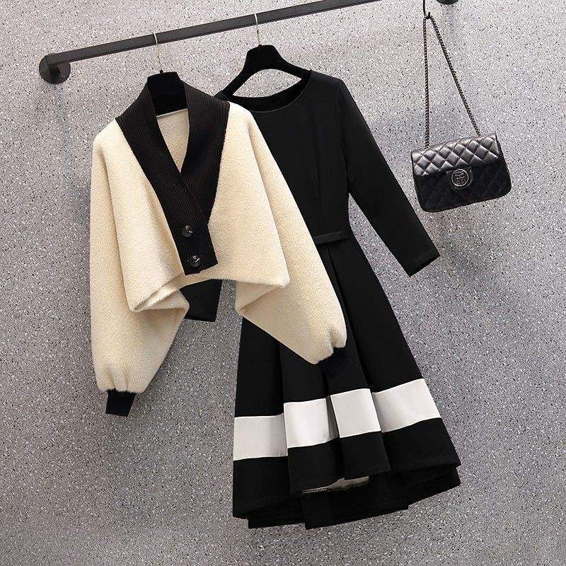 Large women's winter suit women's 2021 new short knitted cardigan with slim waist dress two-piece su