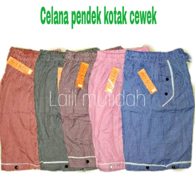 Celana pendek cewek kotak nisa