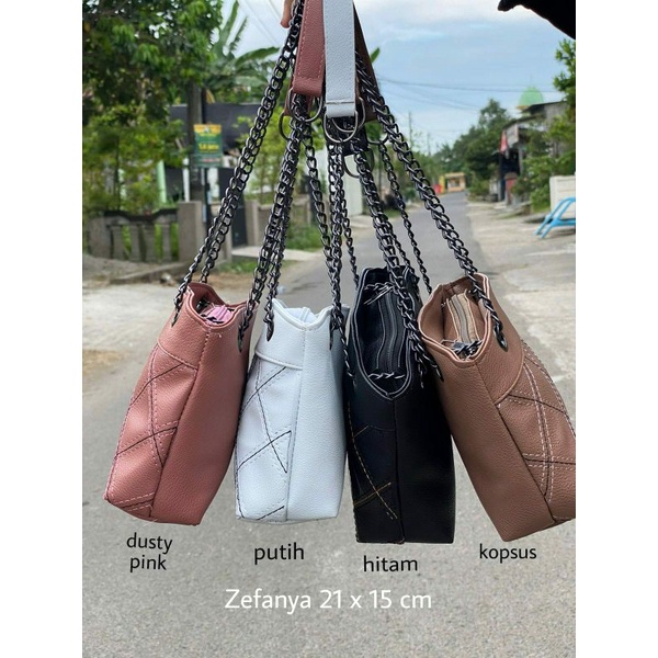 Zevannya / slingbag