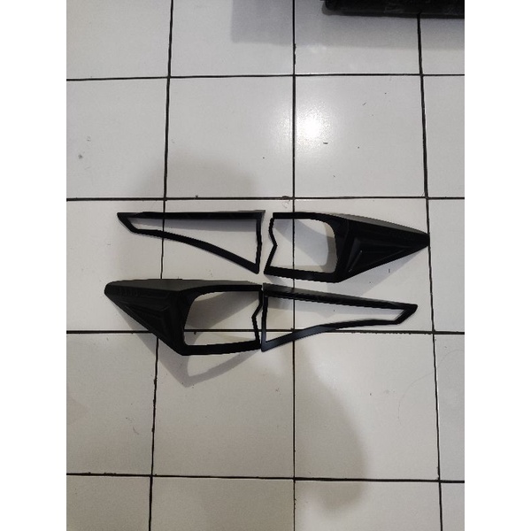 Garnish belakang all new avanza xenia 2021 2022