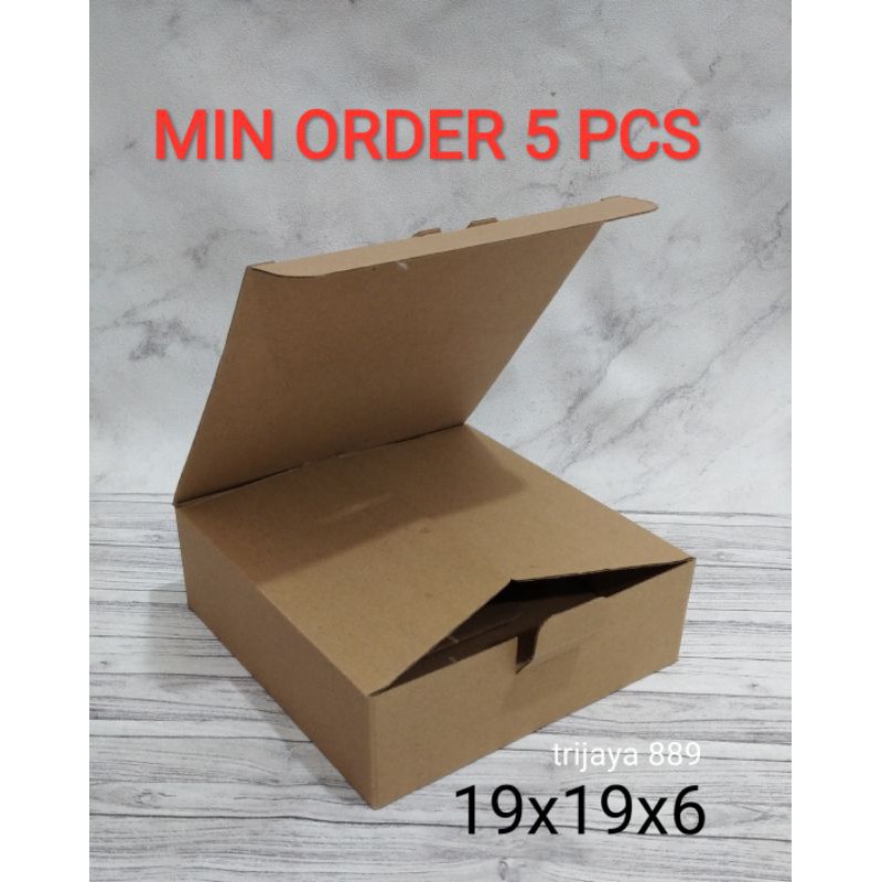 

kardus box packing diecut uk 19x19x6