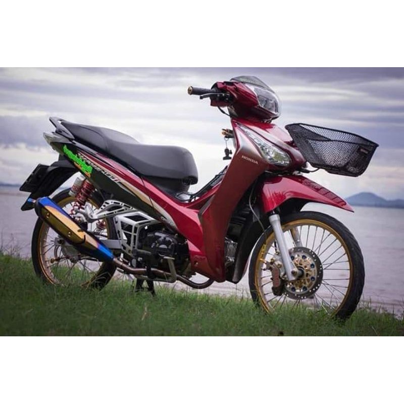 striping wave 125 Supra x 125 helm in merah hitam