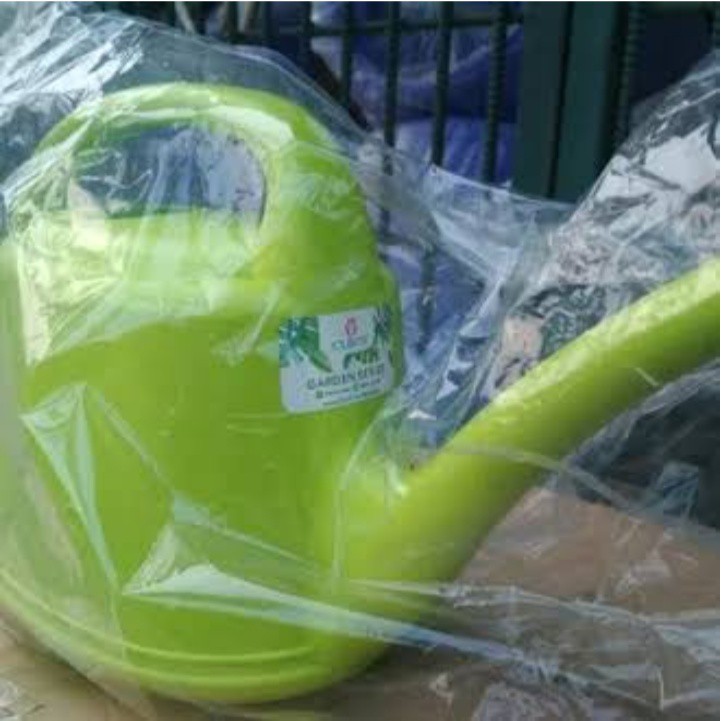 Peralatan Kebun Ceret Air / Ceret Tanaman / Wadah Penyiram Tanaman Claris 3.5 L