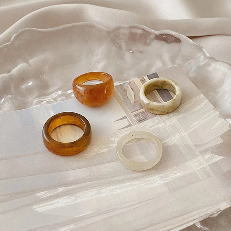 Cincin Model Terbuka Bahan Akrilik Resin Transparan Warna-Warni Gaya Vintage Untuk Wanita