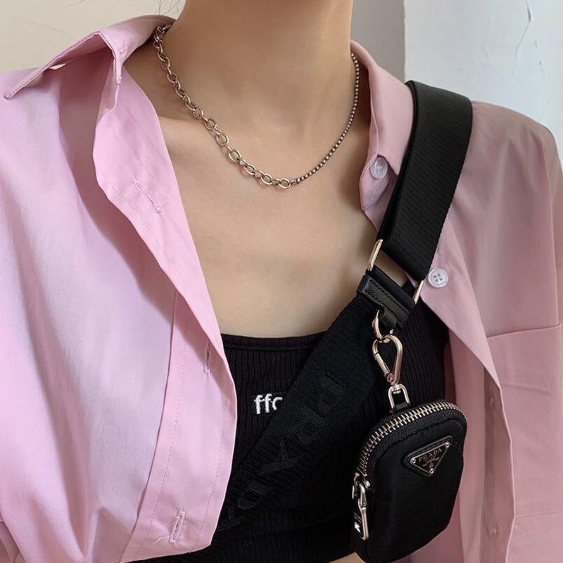 Kalung Rantai Klavikula Model Asimetris Bahan Titanium Steel Gaya Hip Hop Untuk Wanita