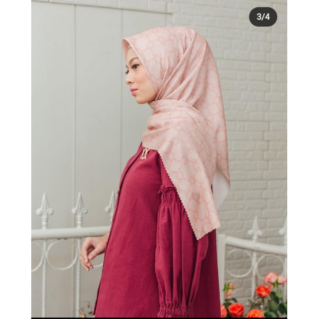 AMARA SCARF by Wearing Klamby