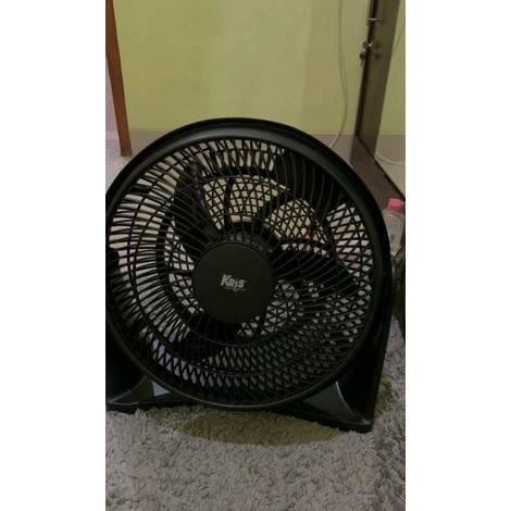 KRIS KIPAS ANGIN MEJA 12INC 15690 HITAM/ACE TABLE FAN 12INC KRIS BLACK/KRIS KIPAS ANGIN DINDING 12INC