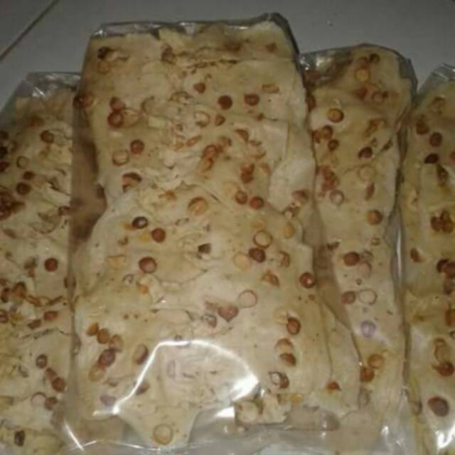 

PAKET ISI 5 BUNGKUS PEYEK KACANG TANAH