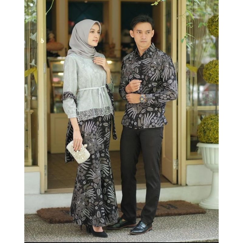 BATIK COUPLE KEBAYA TUNANGAN AGHNIA HITAM LAMARAN WISUDA KONDANGAN