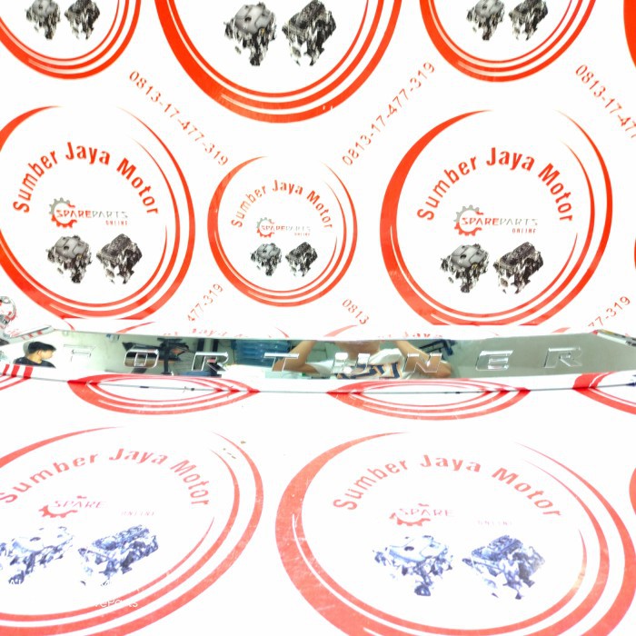 trunklid fortuner vrz 2016 up