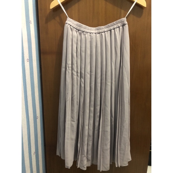 THRIFT/PRELOVED ROK KOREAN SKIRT UNIQLO PLEATS