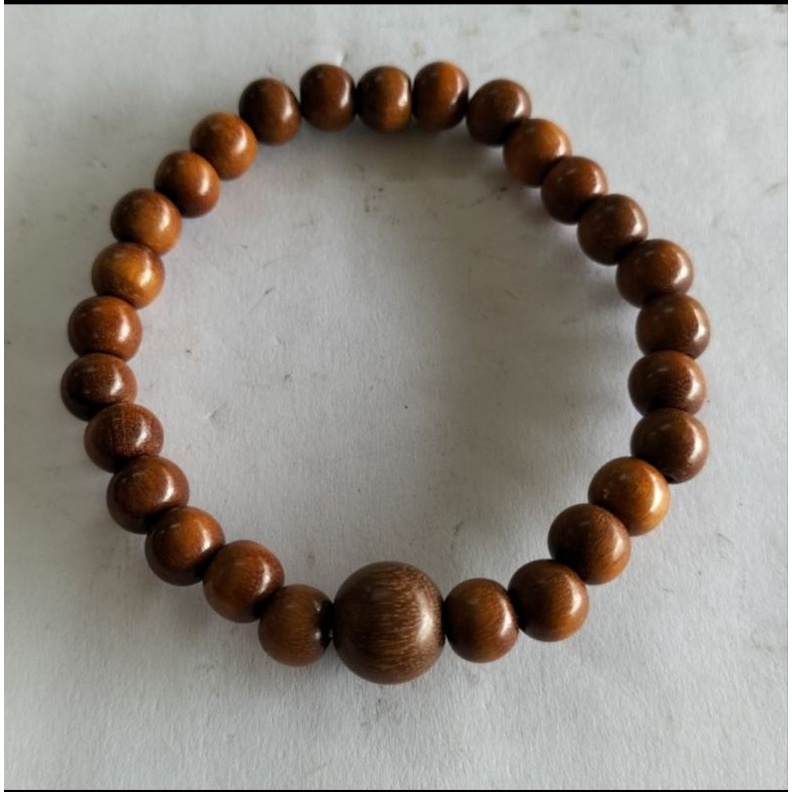 Gelang kayu Stigi