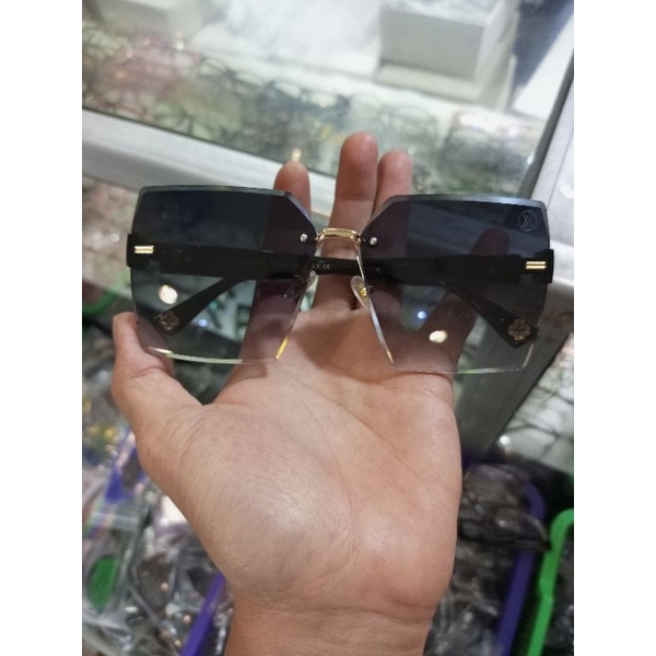 kacamata Louis Vuitton kacamata fashion wanita antisilau
