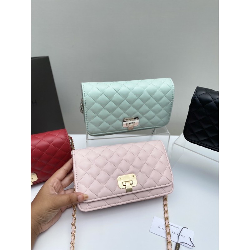 Tas Wanita Quilted Flip Lock Clutch