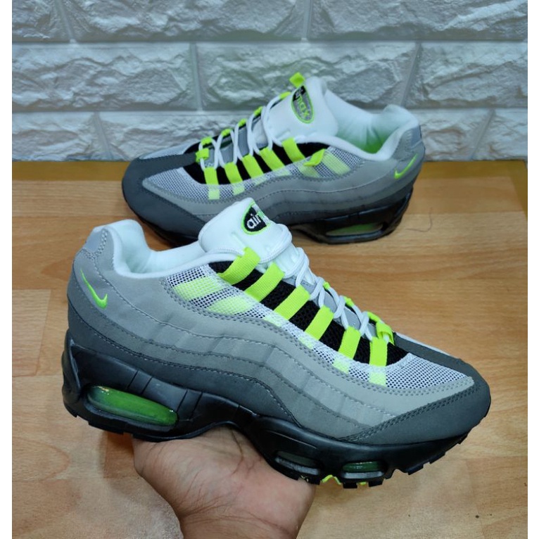 nike 95 size 6.5