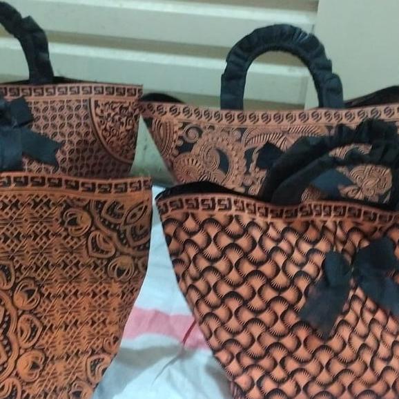 

><><><] tas syhrini batik buat nasi box 22 isi 12 pcs terlaris dan termurah