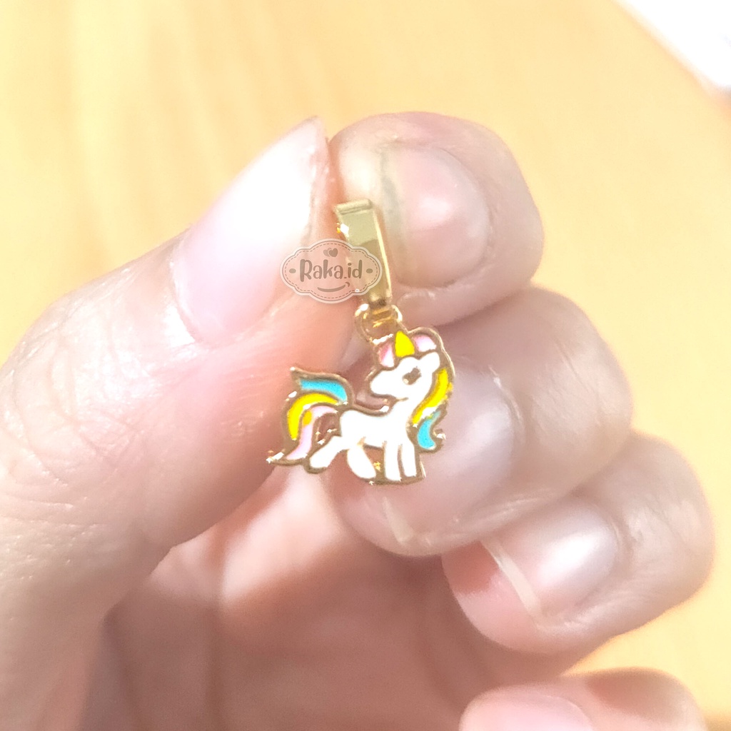 Liontin Unicorn Ekor Pelangi Perhiasan Cantik Wanita 888