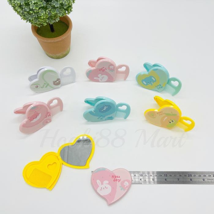 Cermin Lipat Bulat / Kotak / Cermin Saku Korea Portable Mini Motif Lucu / Kaca Lipat Make Up Travel-L.O.V.E + SISIR