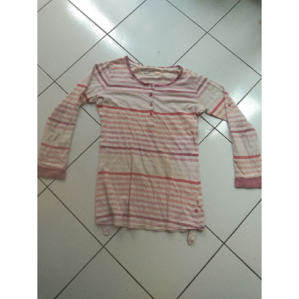 preloved kaos wanita merk corniche