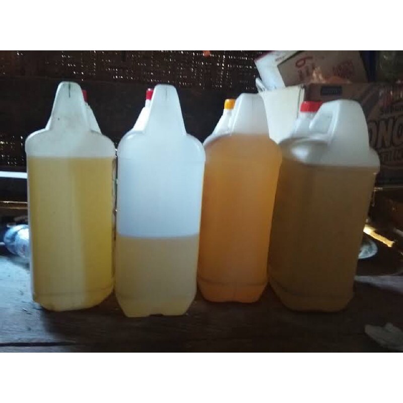 

Minyak kelapa asli mandar