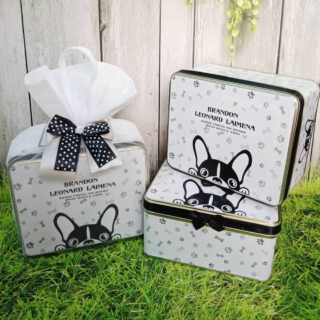 Souvenir Kaleng Kotak Custom + Packaging Tile Bag & Pita