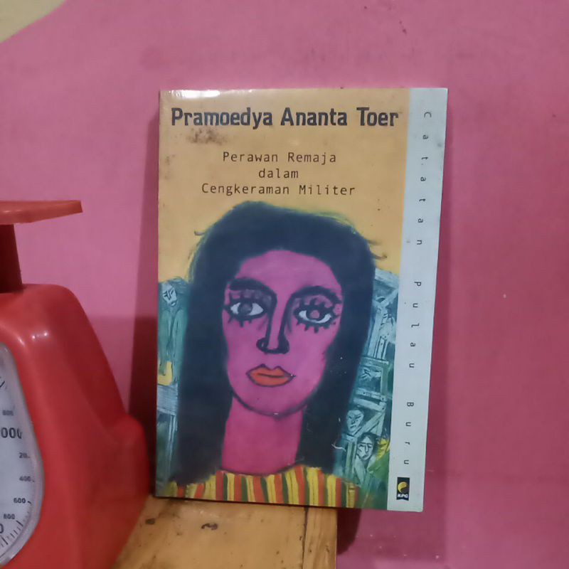 

BUKU PERAWAN REMAJA DALAM CENGKERAMAN MILITER