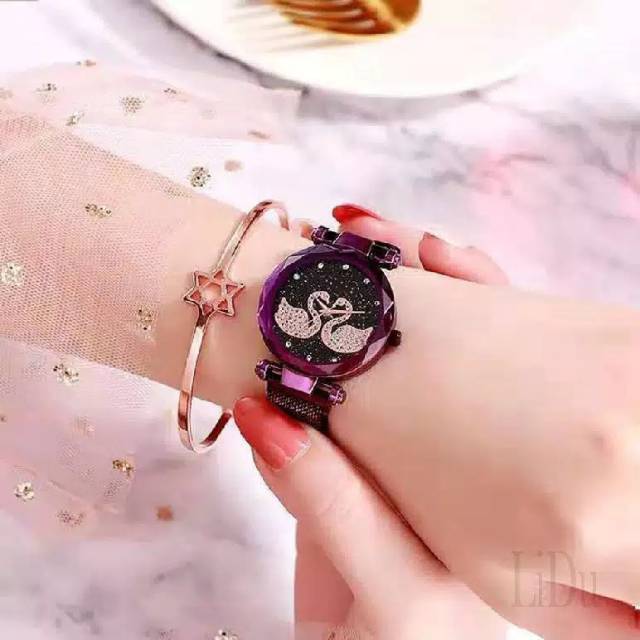 Jam Tangan Wanita Angsa 2 magnet (Dikirim Dari Jakarta)