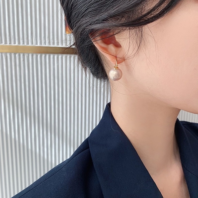 Magic789 Anting Bulat Emas 14k Gaya Vintage Dengan Mutiara Besar Untuk Wanita