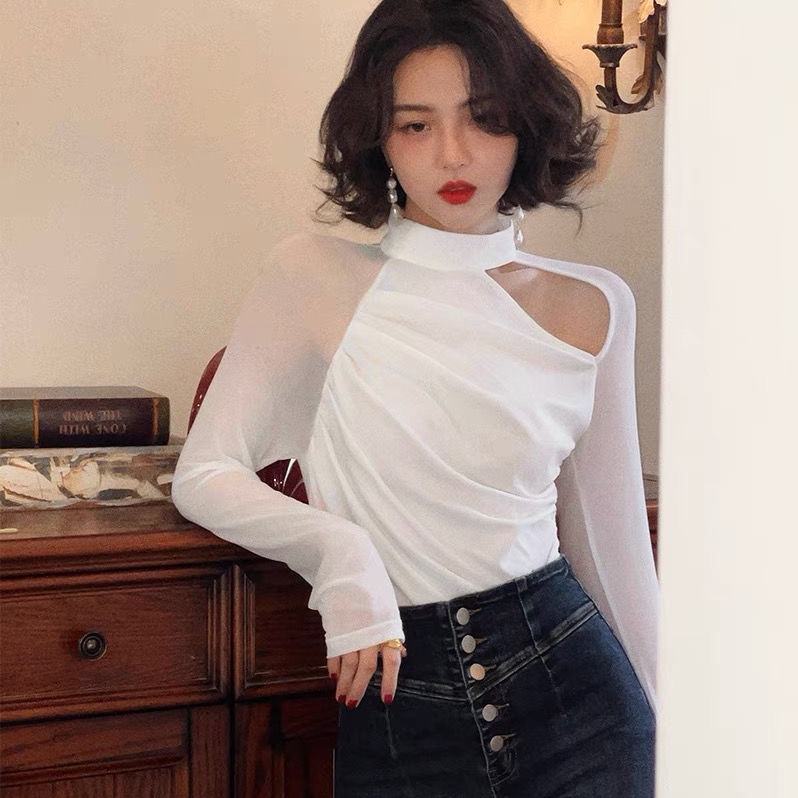 #Sisjuly# French Royal Sister Mesh Splicing T-Shirt Berongga Ketat Lipatan Mikro-Perspektif Meliputi Daging