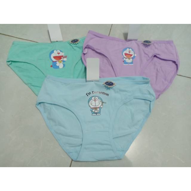 celana dalem doraemon