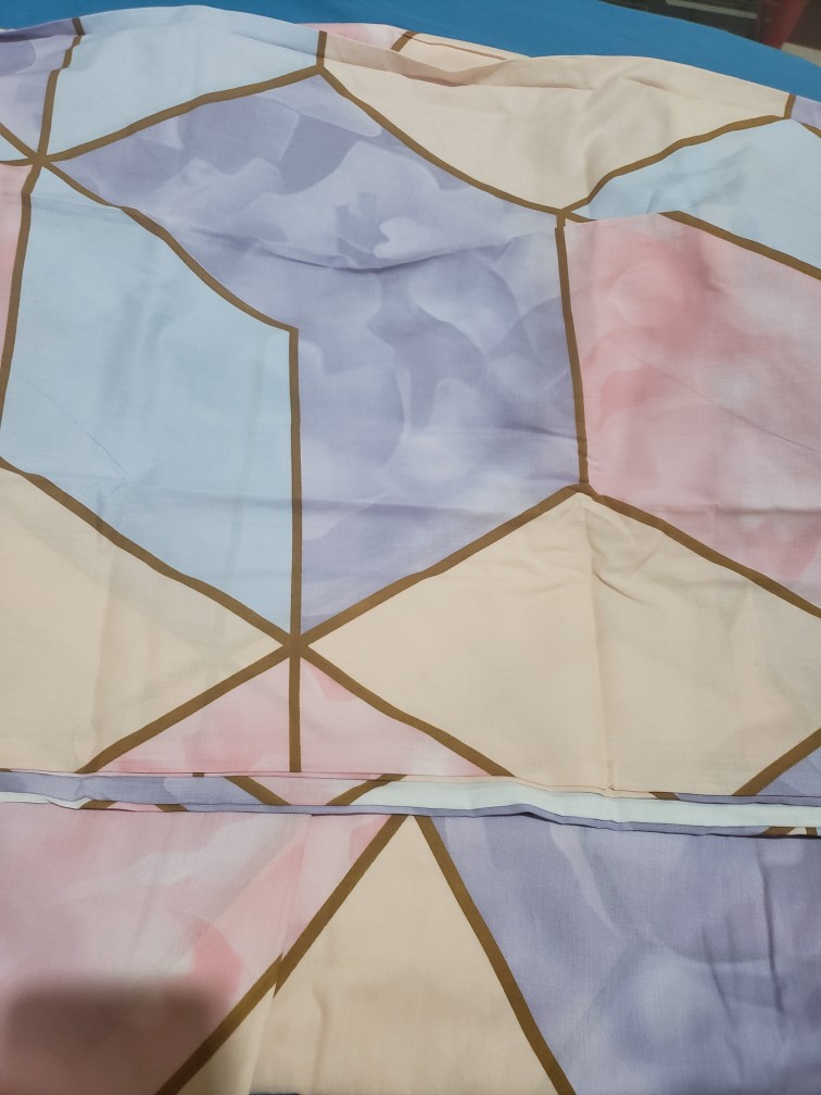 Sprei Motif Marble Maze