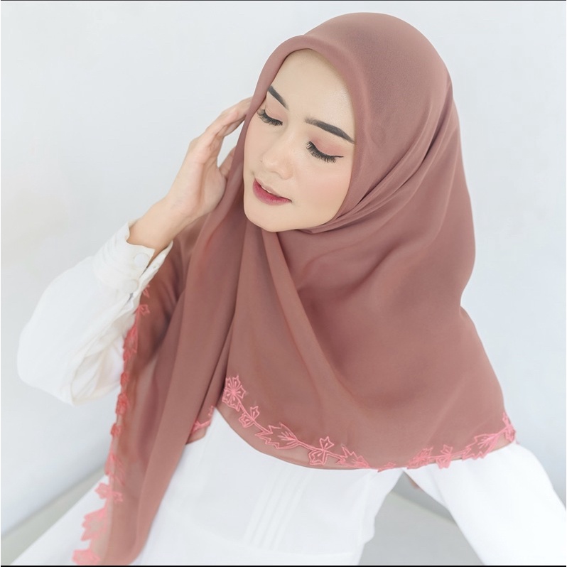 Koyu Hijab Segiempat Viney Jepang Lace Embroidery Daun