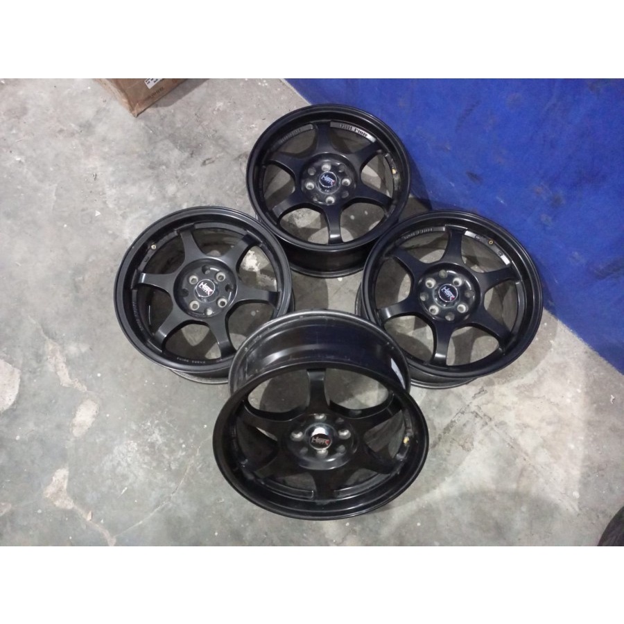 Velg Mobil Bekas Ring 15 Lubang Baut 4