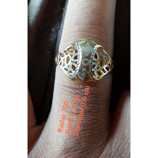 Perhiasan Cincin emas 700