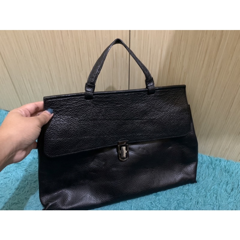 Tas sling brand EKATRINA