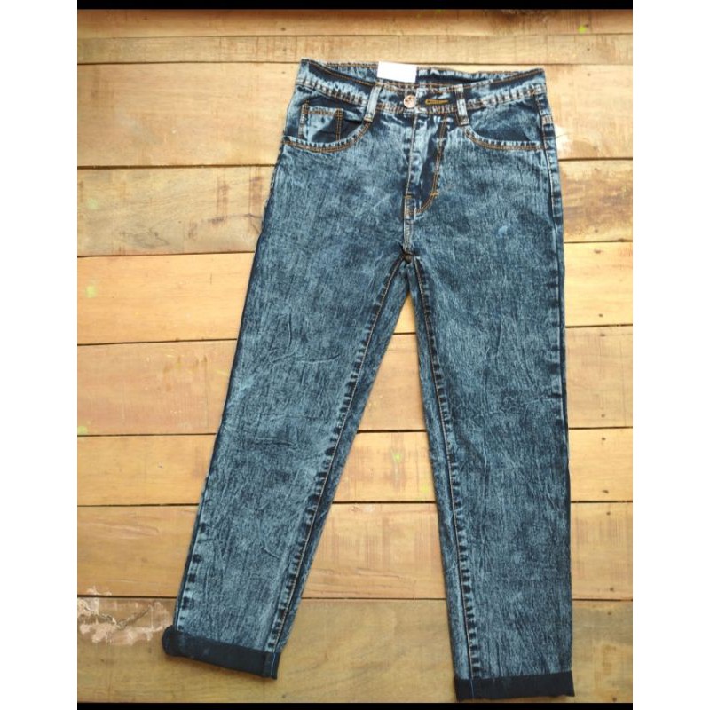 CELANA JEANS WANITA/JEANS BOYFRIEND SNOW/CELANA JEANS KEKINIAN