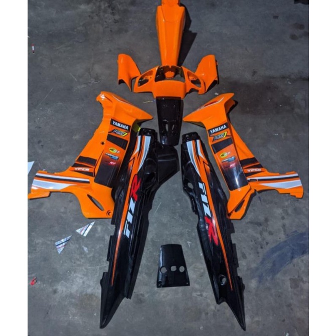 Cover body halus Fullset Fiz r Fiz r Fiz r Sporty warna orange