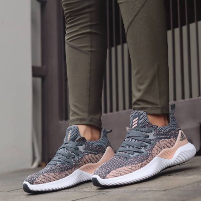 ADIDAS ALPHABOUNCE